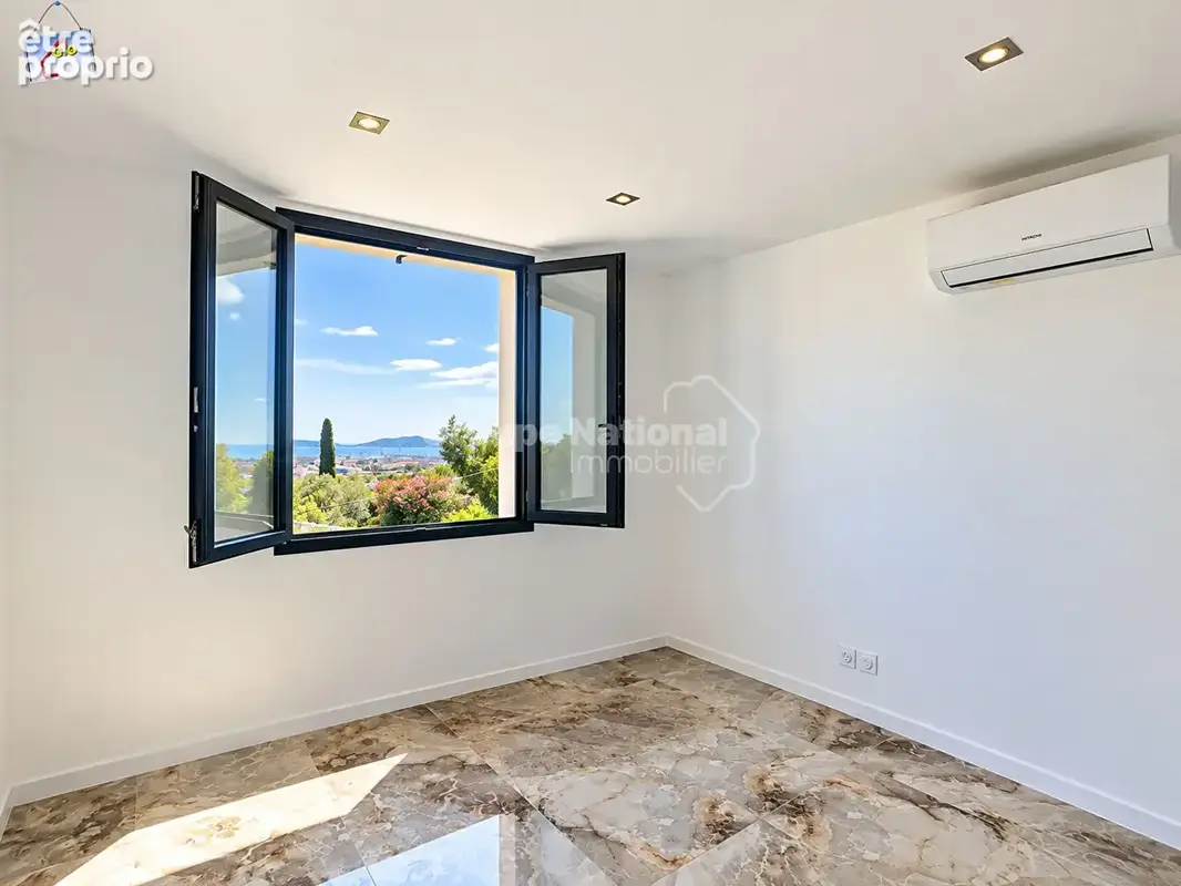 Toulon les 4 chemins - villa  2026 t5 de 121 m²  - terrain de 559 m² - piscine -  terrasse - photo 4