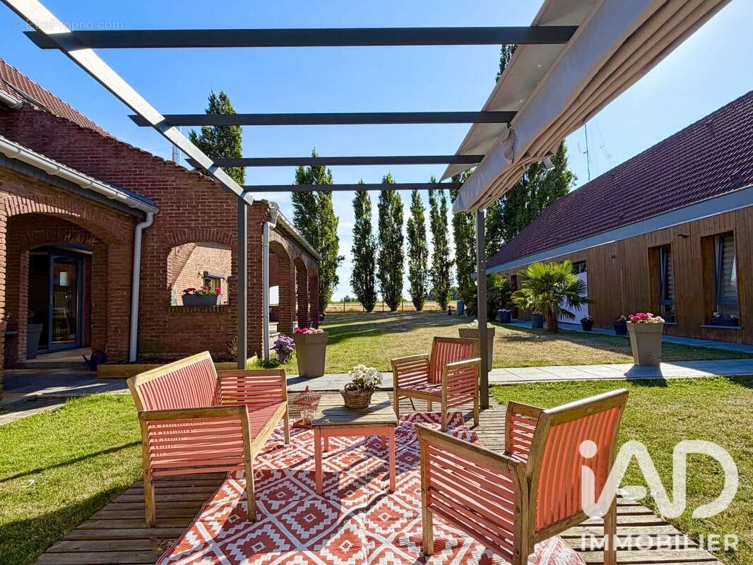 Maison 490 m² à Sailly-Lez-Lannoy  - photo 2