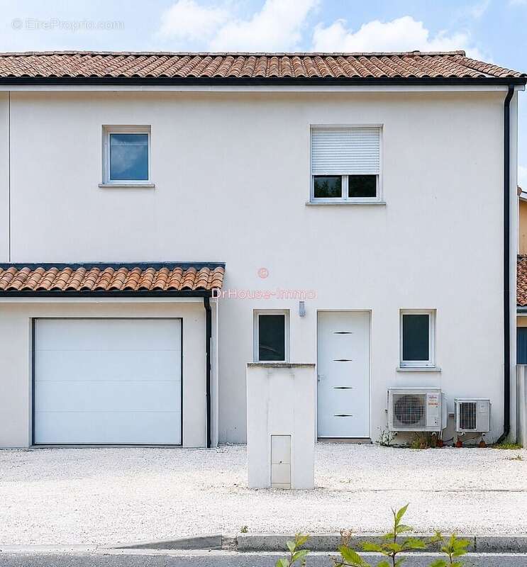 Maison 100 m² à Saint-Andre-De-Cubzac  - photo 14