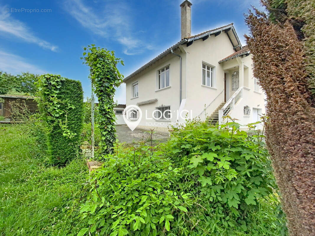 Maison à LEMBEYE