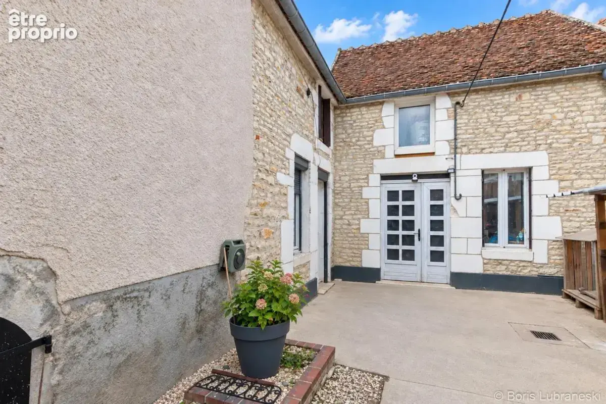 Maison familiale - 8 pièces - 175 m2 à Vermenton - photo 17