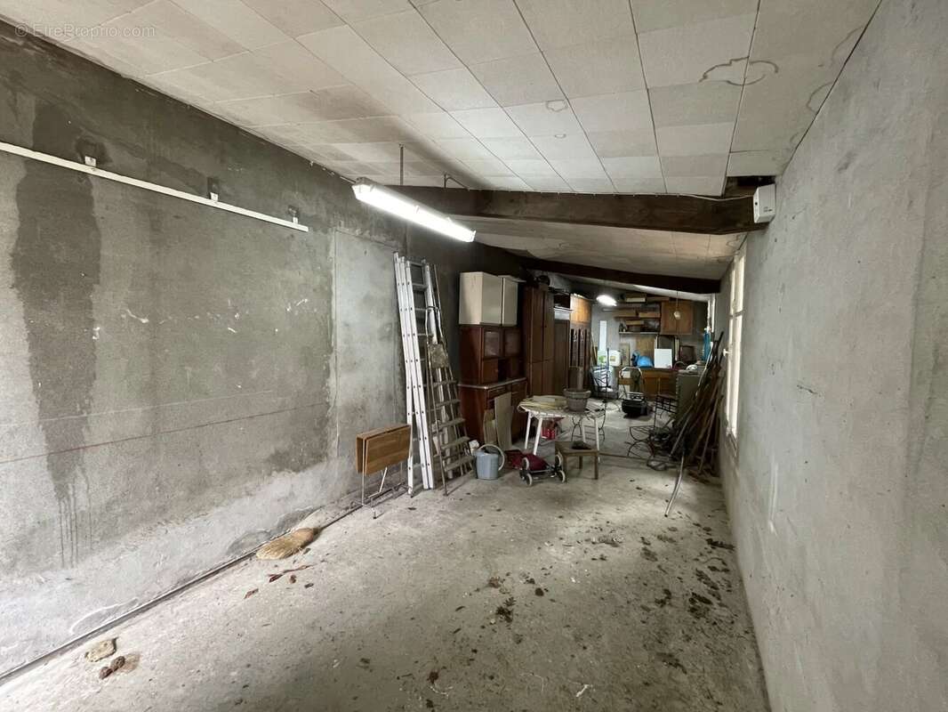À vendre – Maison à rénover avec grand terrain – Quartier du Douet, Saint-Sébastien-sur-Loire - photo 11