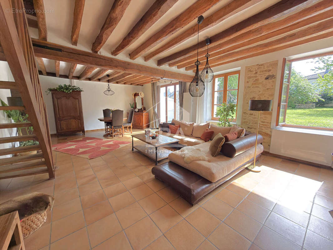 Maison à SAINT-OUEN-EN-BRIE