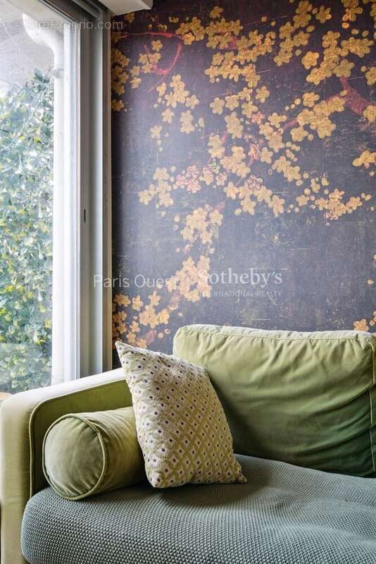 Appartement à NEUILLY-SUR-SEINE