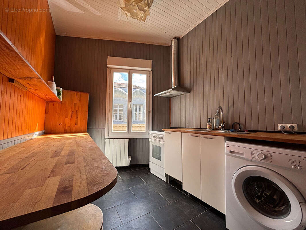 Appartement à BORDEAUX