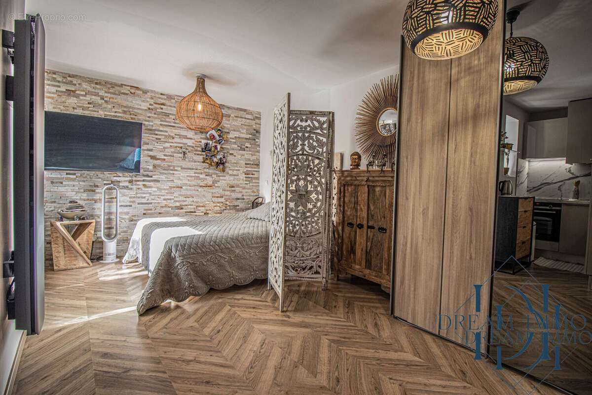 Appartement à MAUGUIO