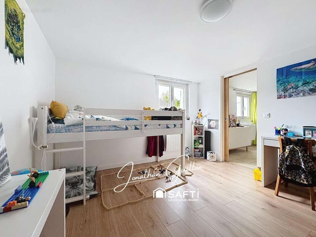 Photo 9 - Appartement à VILLIERS-SUR-MORIN