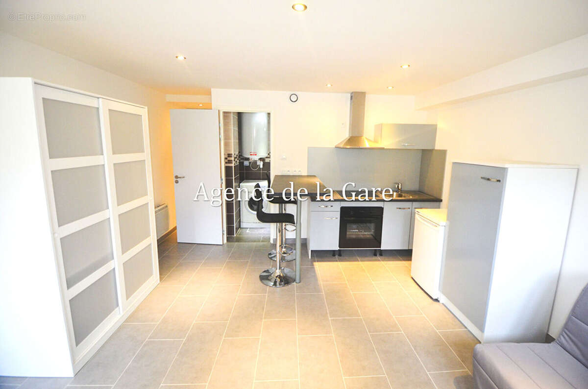 Appartement à SARTROUVILLE