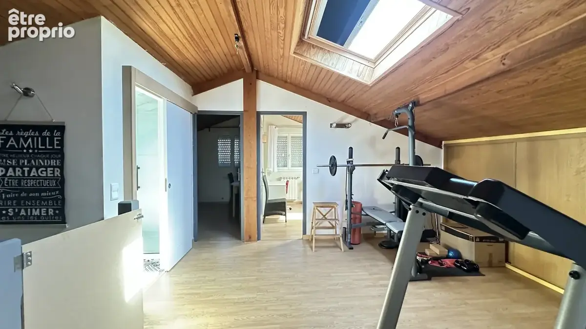 GOLF ET CENTRE VILLE VILLA A PIED POUR CETTE VILLA DE 6 Pièces de 150 m2 sur une parcelle de 800 m2 avec piscine - photo 15