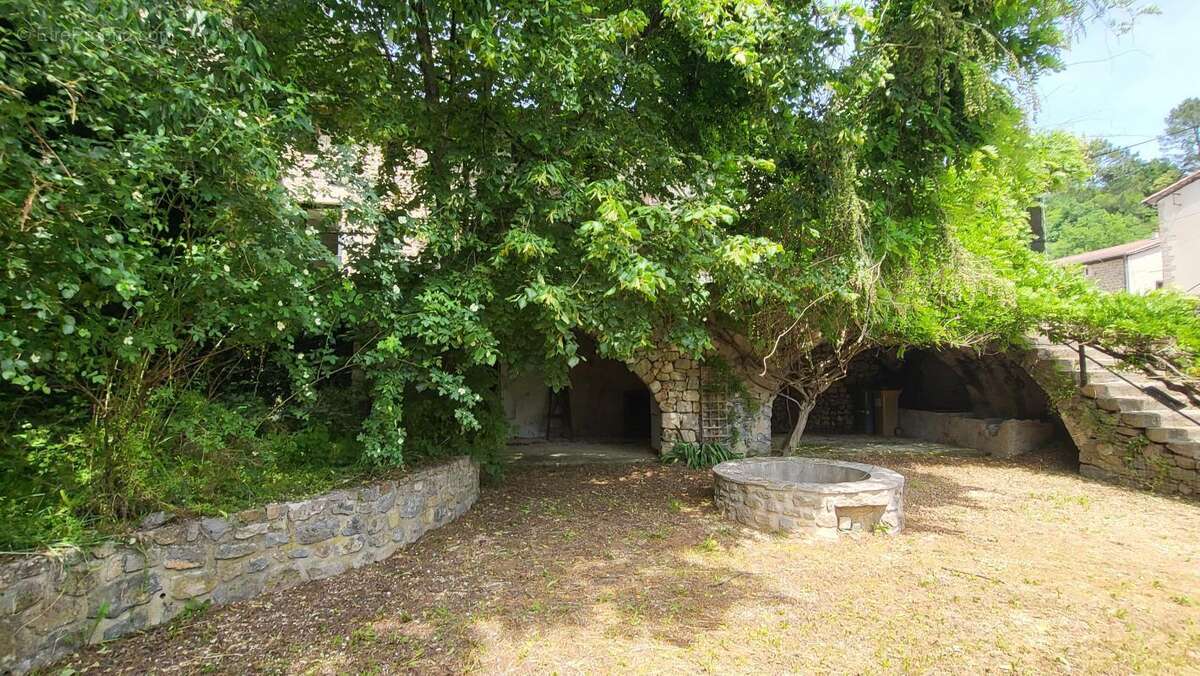 Maison à LAURAC-EN-VIVARAIS