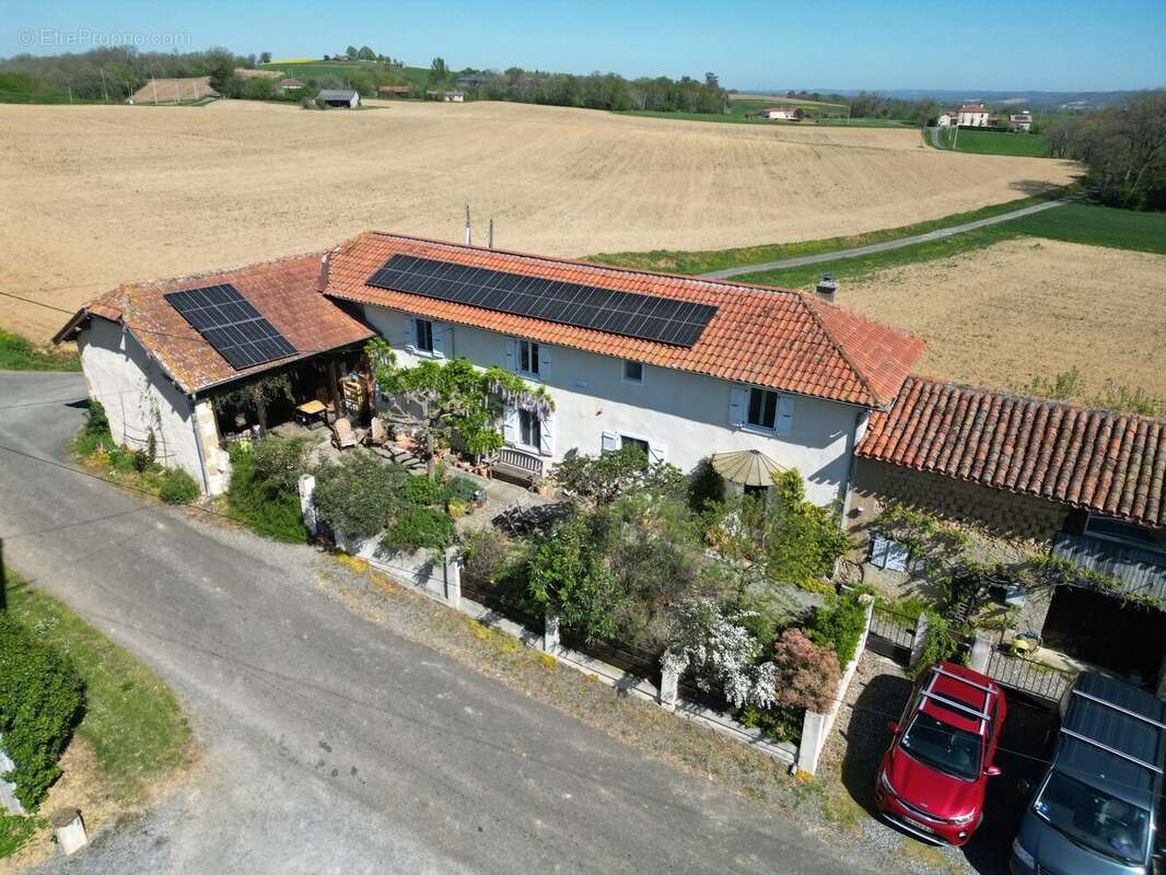 Maison à MIRANDE