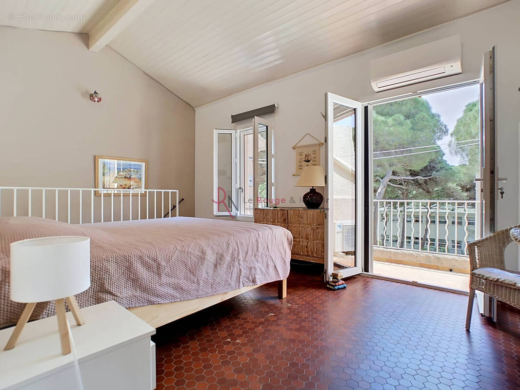 Appartement à HYERES