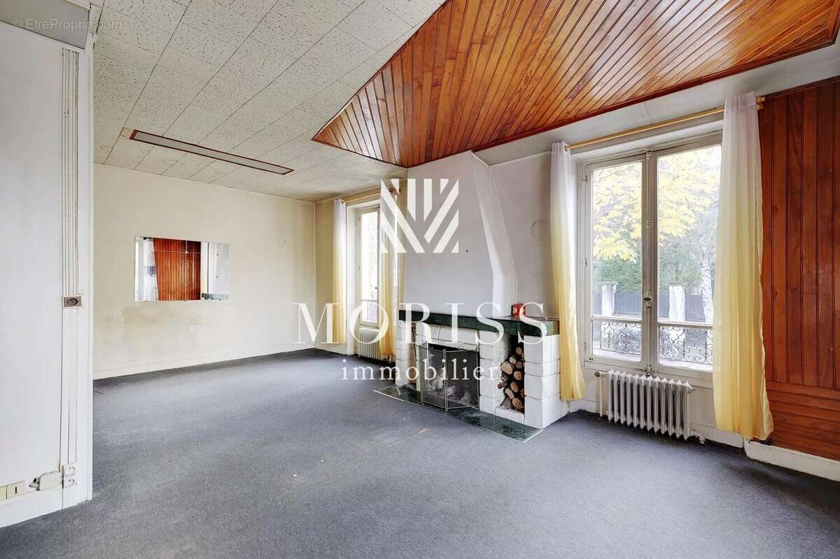 Maison à SAINT-MAUR-DES-FOSSES