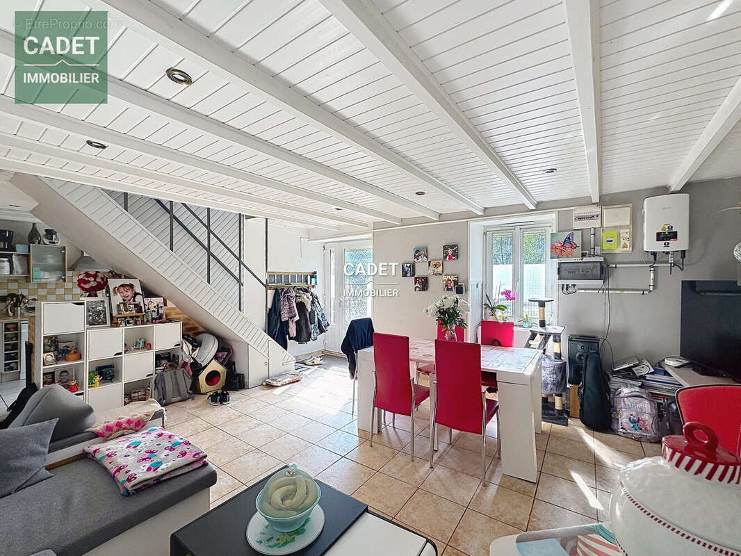 Maison à SAINT-AUBIN-DES-PREAUX