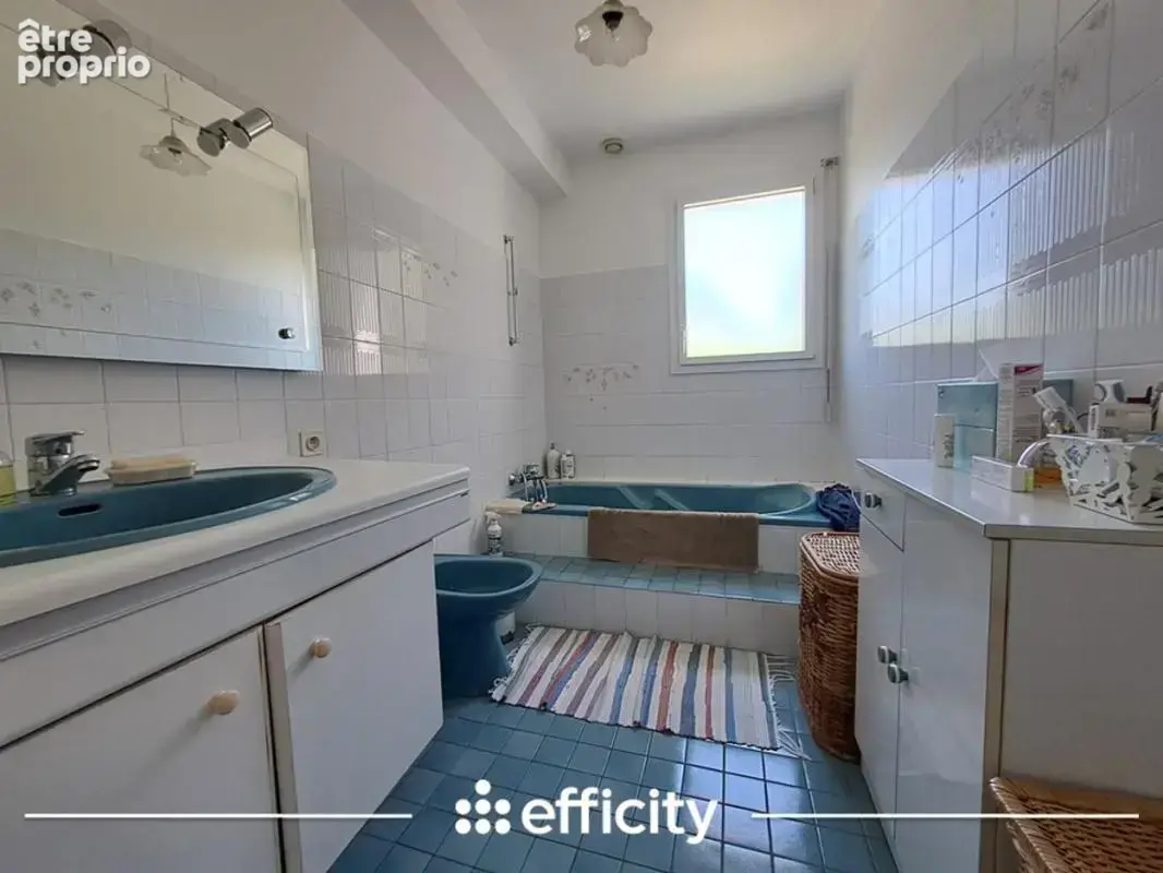 Maison 6 pièces 123 m² à vendre à Peumerit (29710) - photo 8