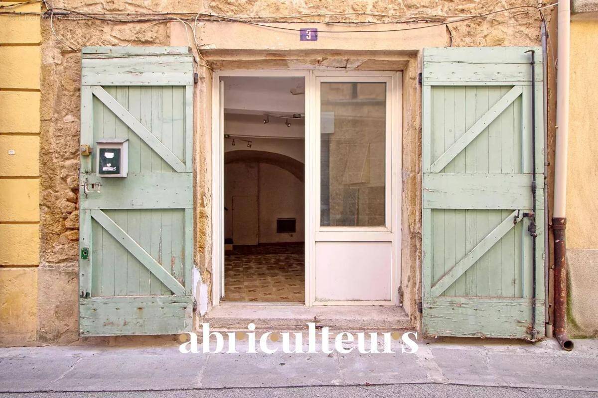 Appartement à ROGNES