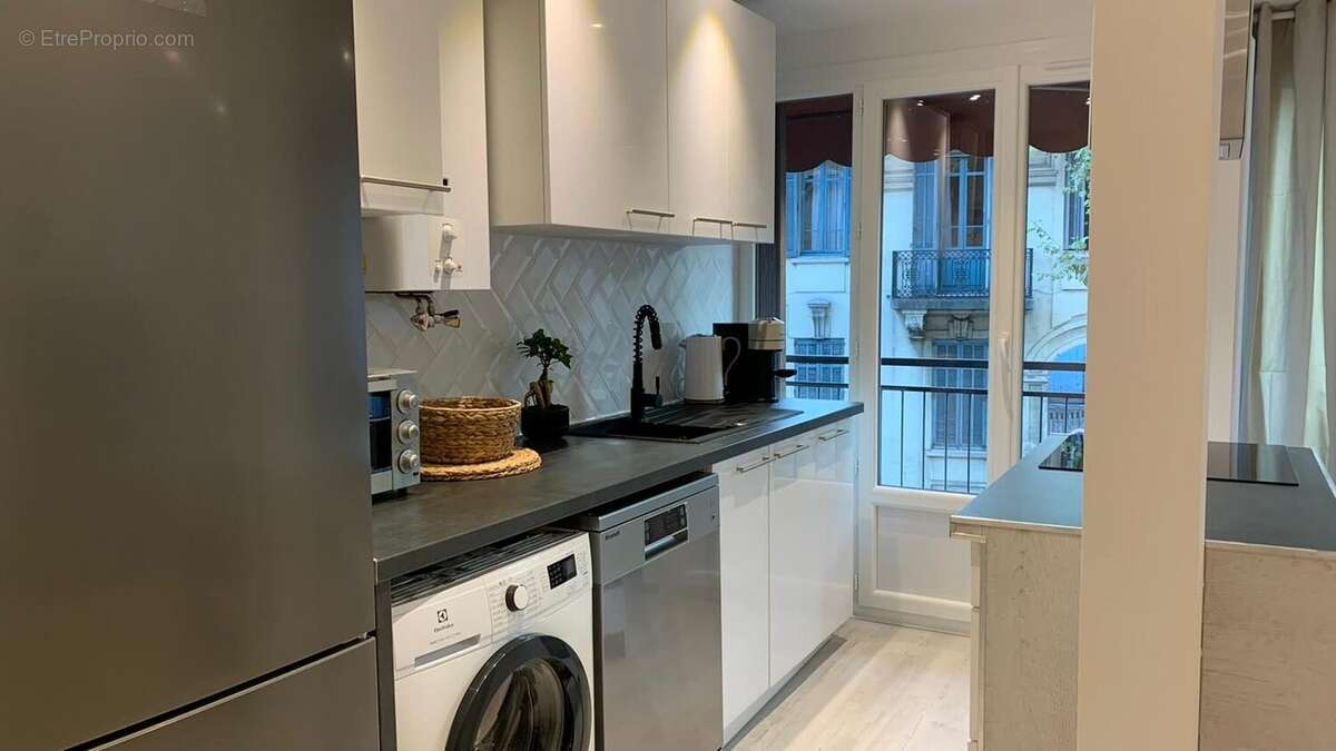 Appartement à VALLAURIS