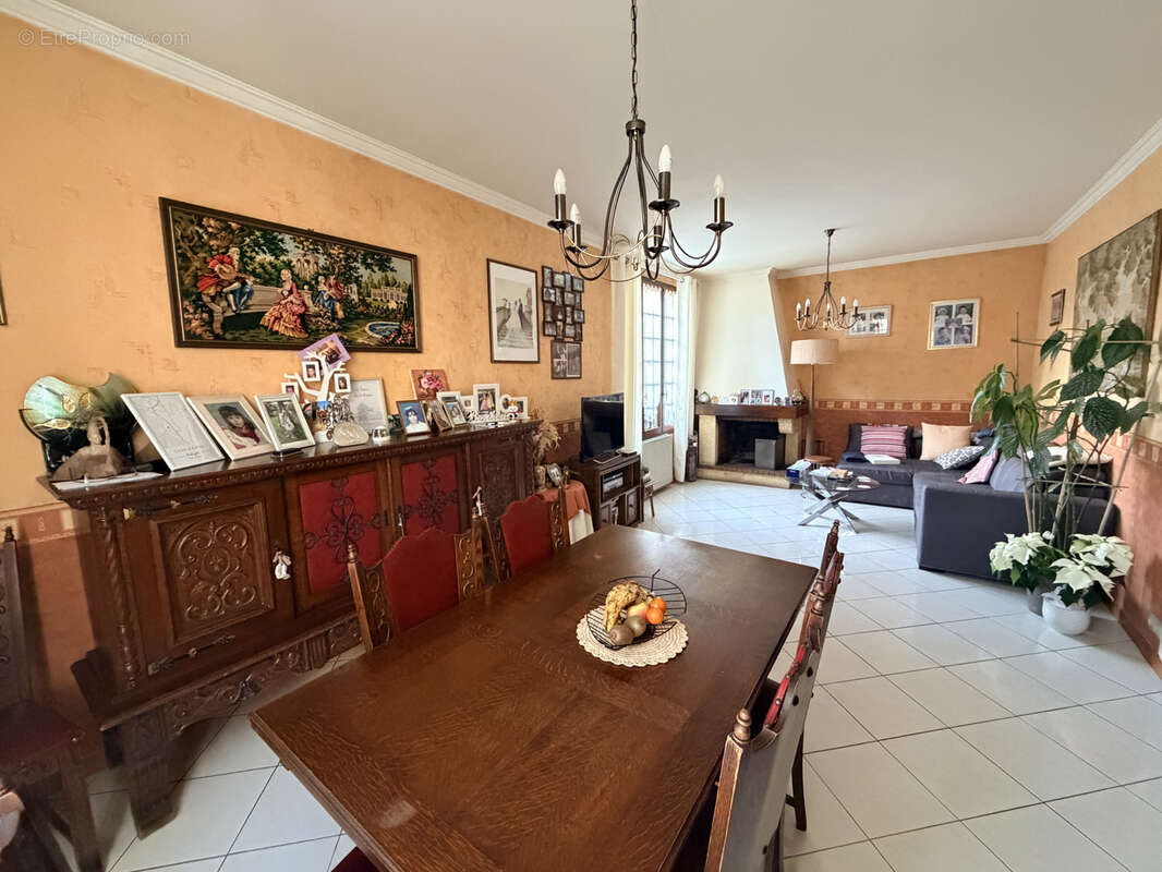 Maison à CHAMPIGNY-SUR-MARNE