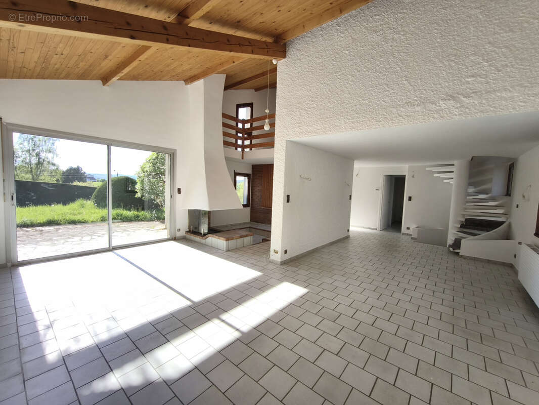 Chambon-feugerolles, maison 150 m2 - photo 3