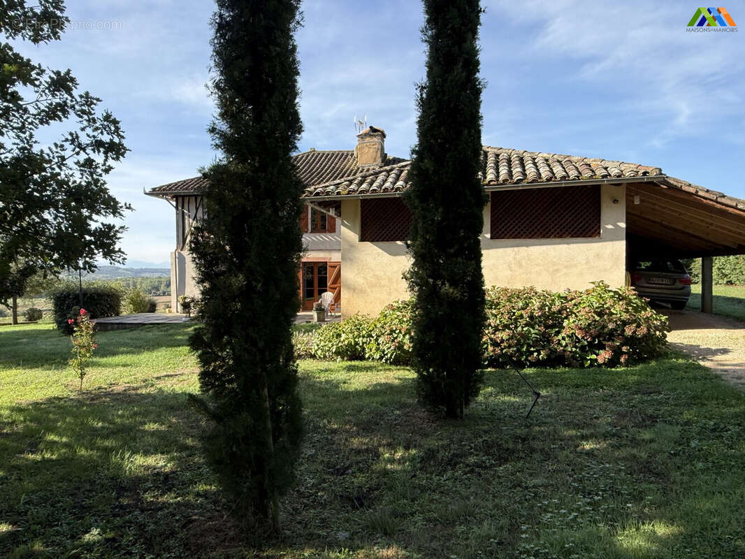 Maison à LOMBEZ
