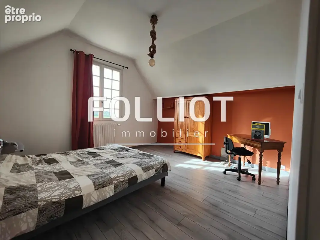 Maison centre ville Coutances - photo 10