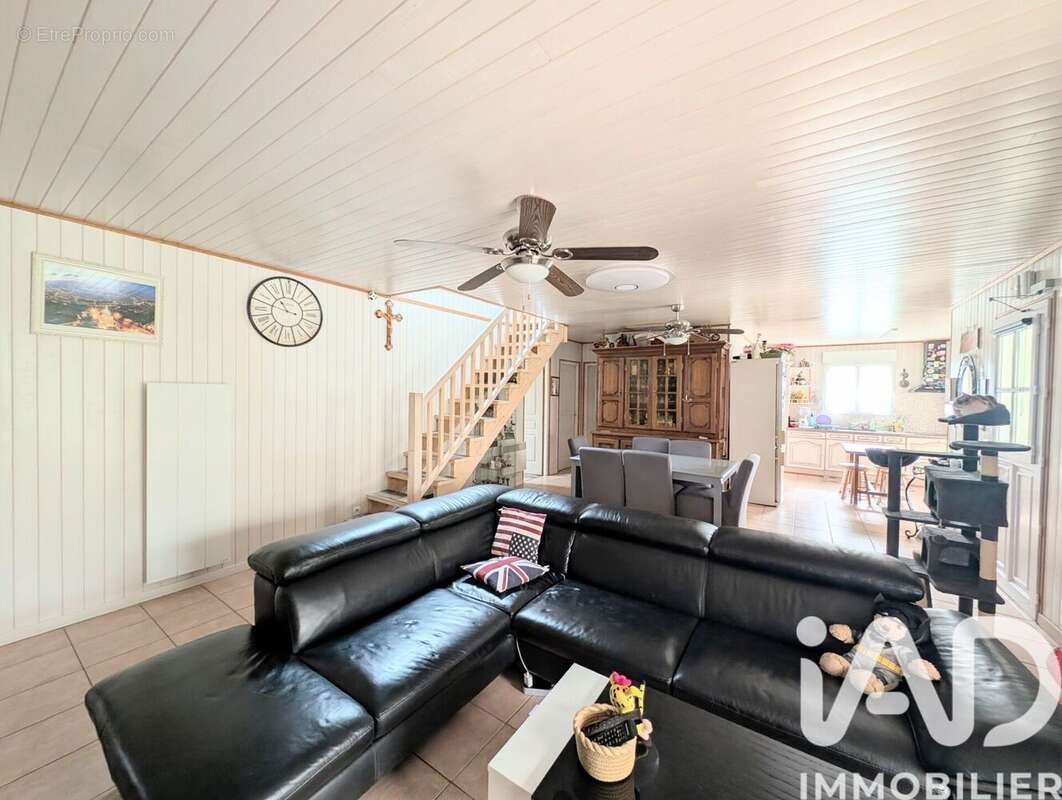 Maison 165 m² à Meyssac  - photo 6