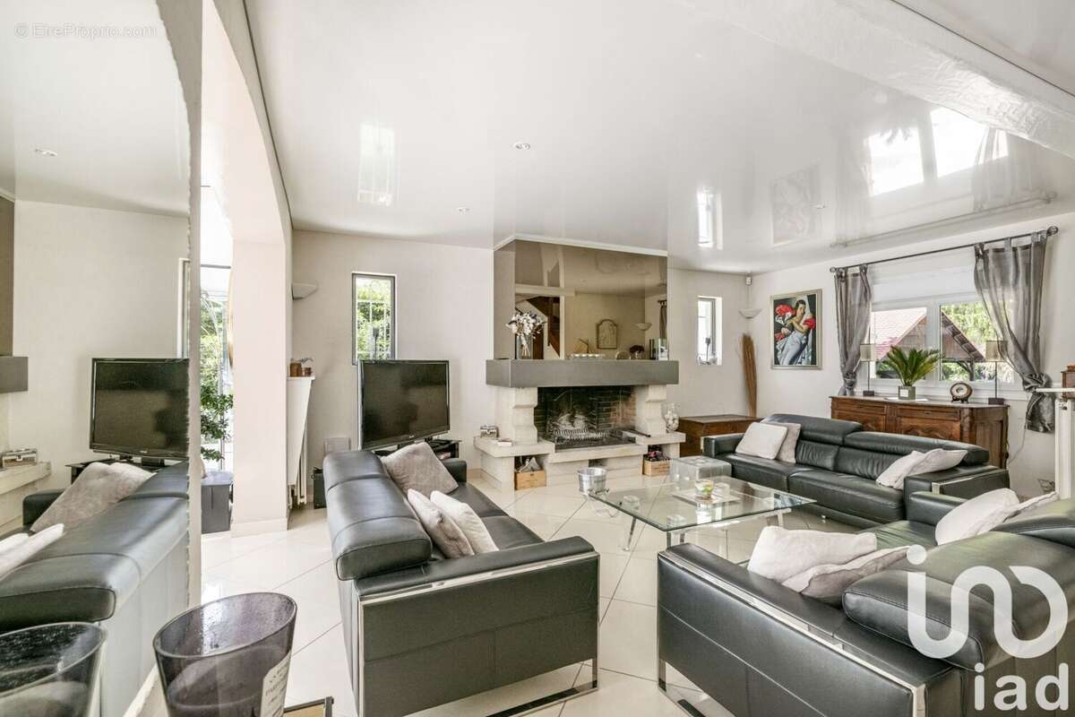 Photo 9 - Maison à LAMORLAYE