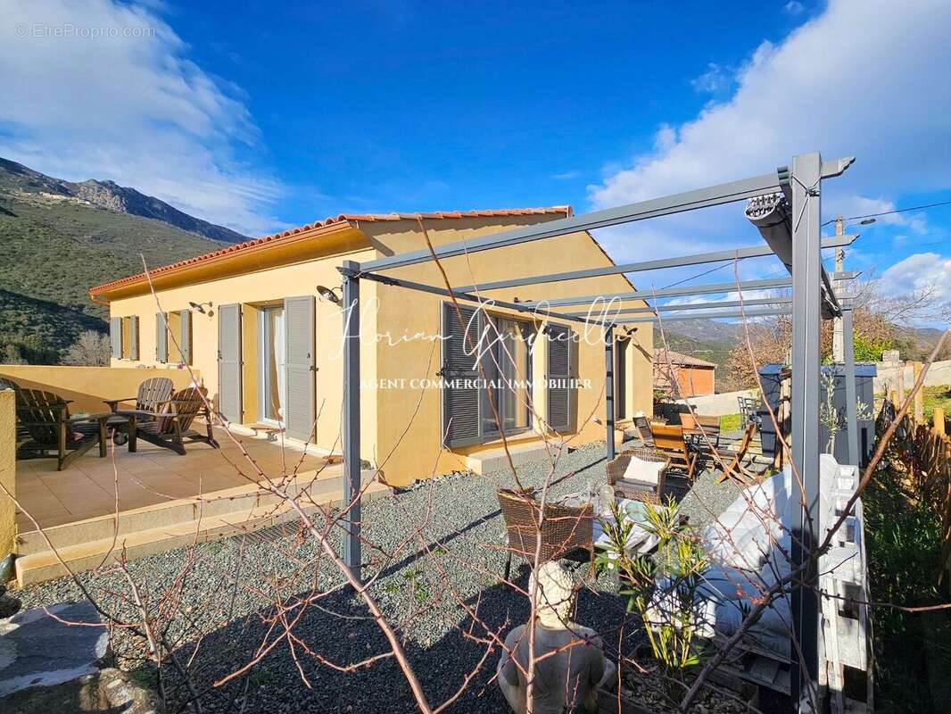 Maison à BISINCHI