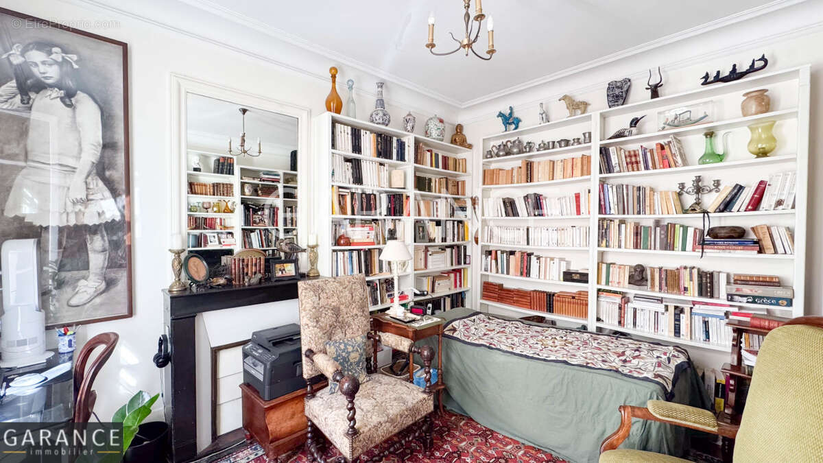 Appartement à PARIS-12E