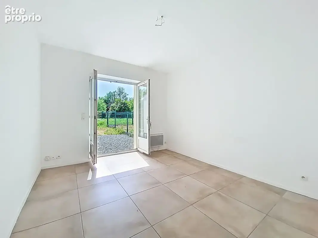 CAVIGNAC - Maison de 57 m² avec jardin et garage - photo 2