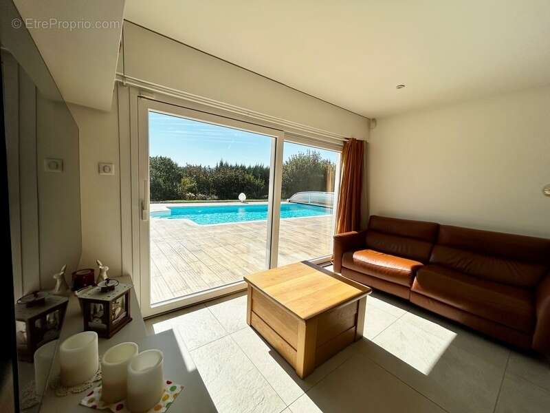 Maison à CONTAMINE-SUR-ARVE