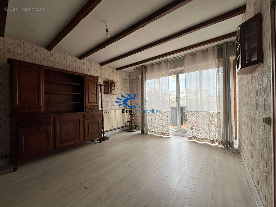 La rochelle maison 122 m² environ 3 chambres atelier + jardin - photo 7