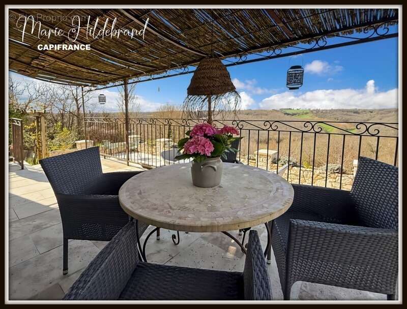 Maison de caractère + piscine + vue panoramique + dépendances – potentiel gîte – Tarn-et-Garonne (82) - photo 13