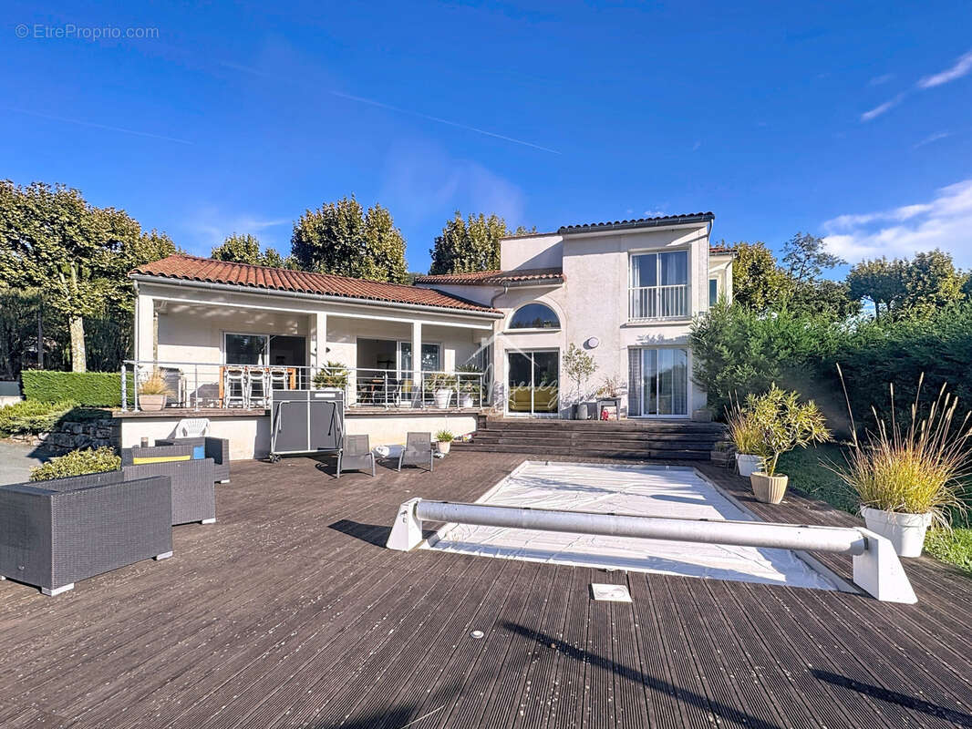 Maison à VABRES-L&#039;ABBAYE