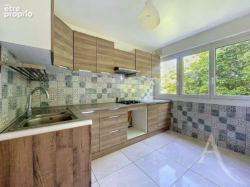 Appartement F4 avec balcon, 3 chambres et DPE C à Aubergenville - photo 6