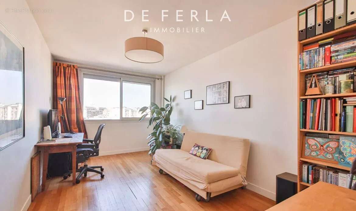 Appartement à PARIS-14E