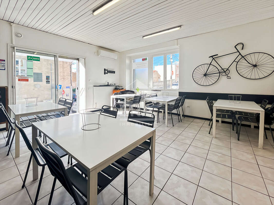 Autre à MARSEILLE-4E