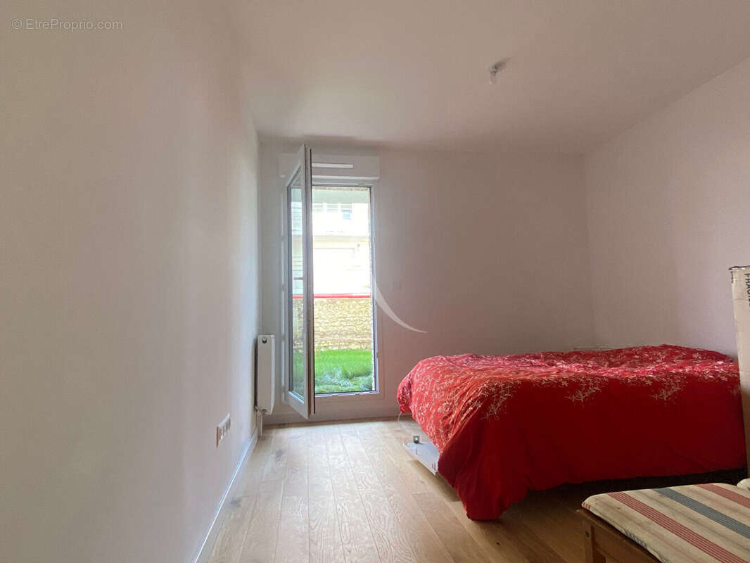 Appartement à SAINT-JEAN-DE-LA-RUELLE