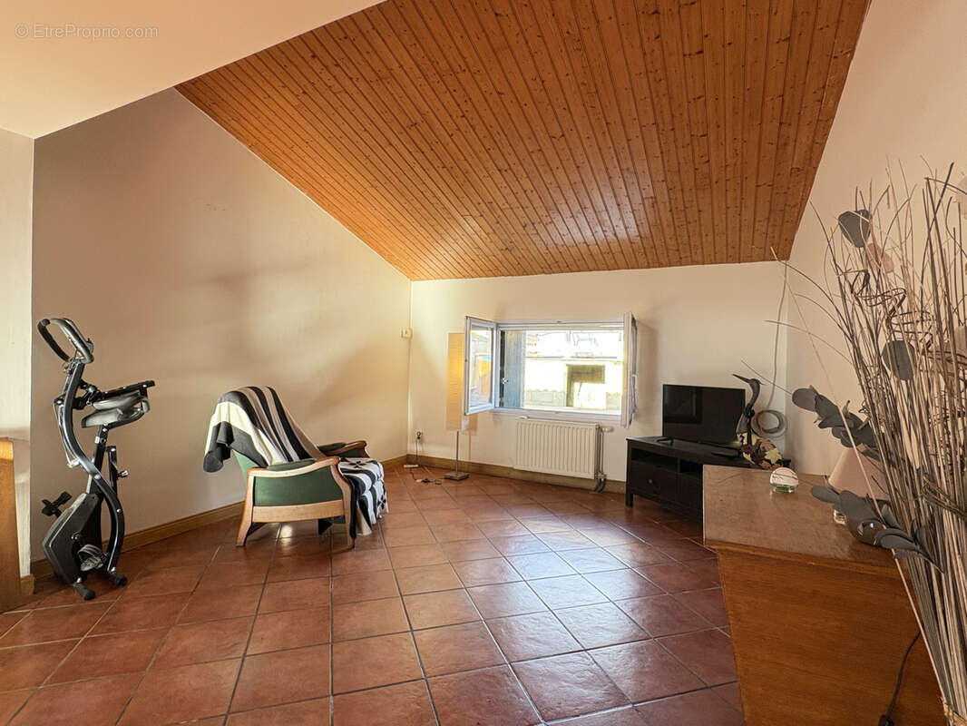 Maison à SAINT-JEAN-DE-LIVERSAY