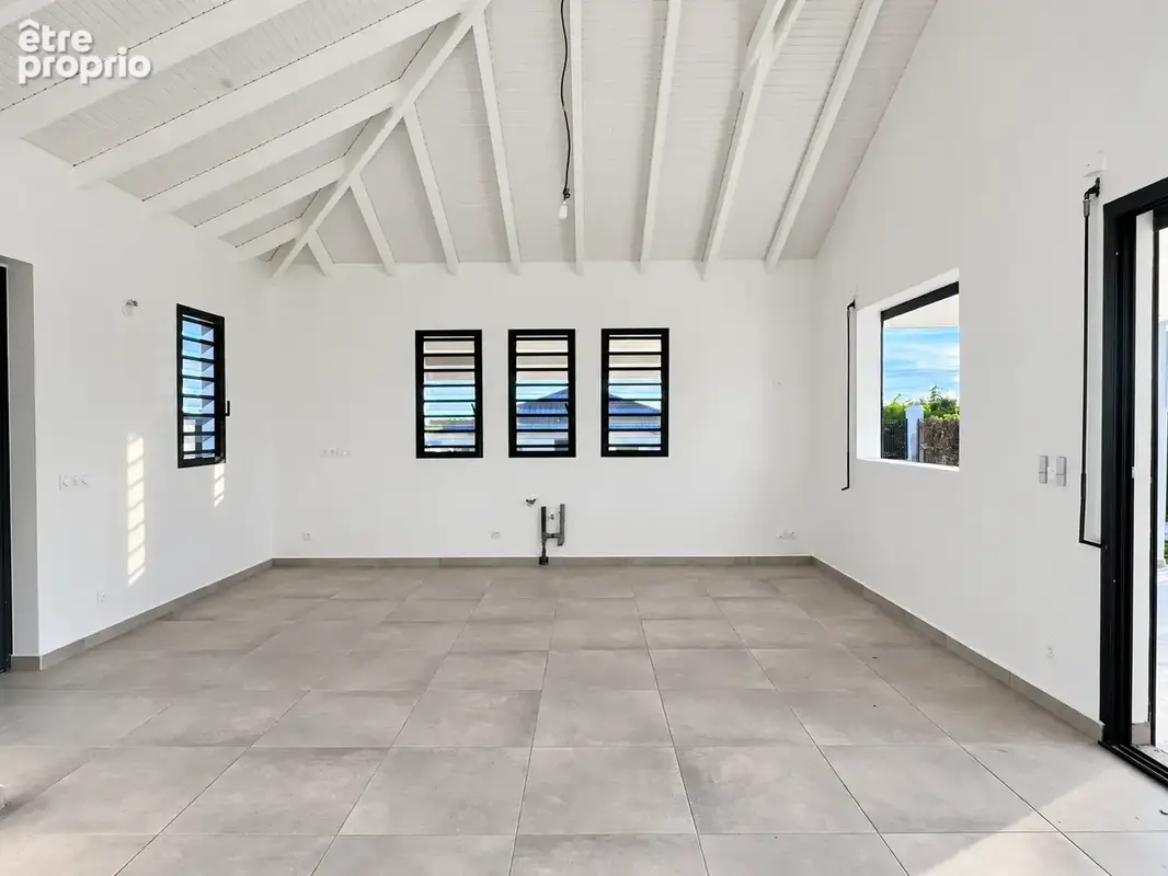 Villa contemporaine de plain-pied avec terrain piscinable - photo 7