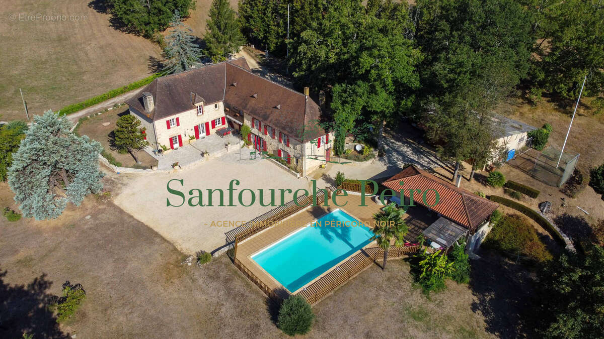 Maison à SARLAT-LA-CANEDA