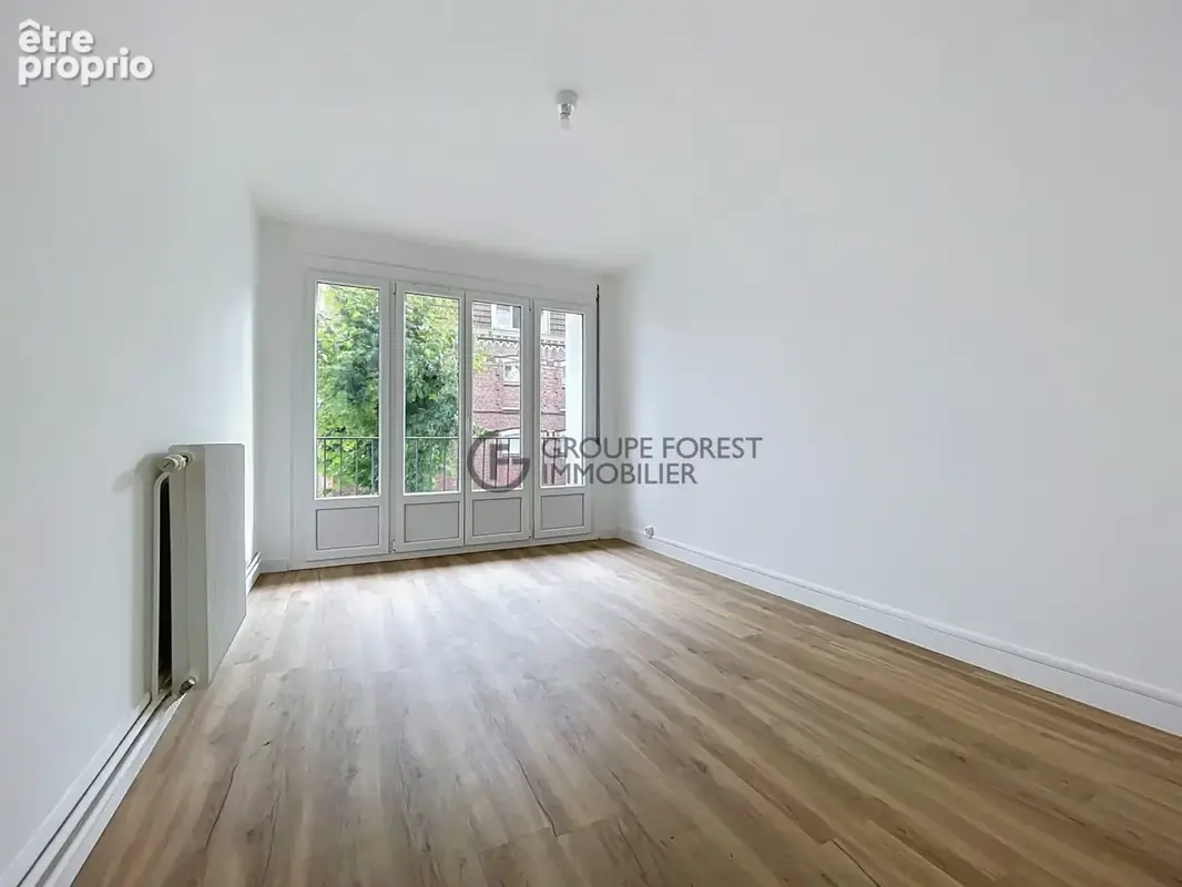 Appartement 4 pièces 85 m² à vendre à La Madeleine (59110) - photo 5