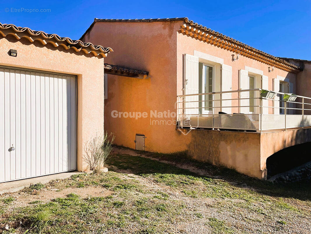 Maison à VINON-SUR-VERDON