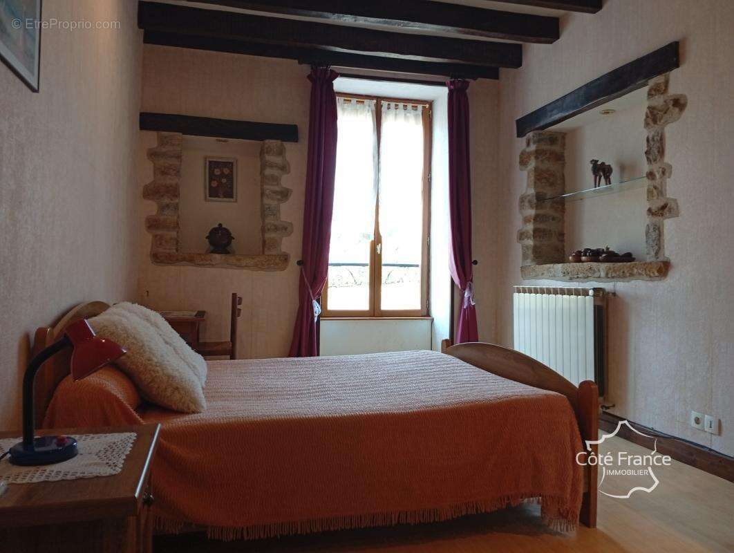 Maison à MIERS