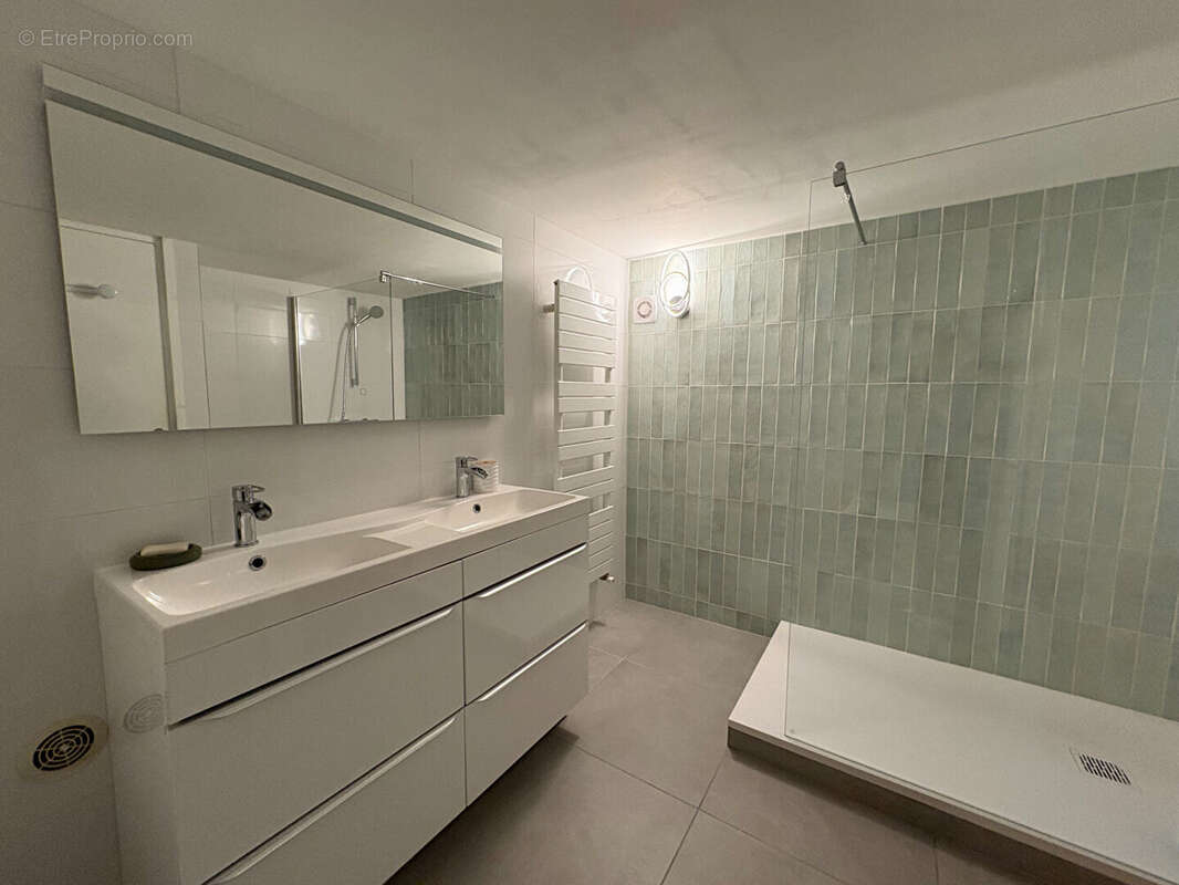 Maison à VERRIERES-LE-BUISSON