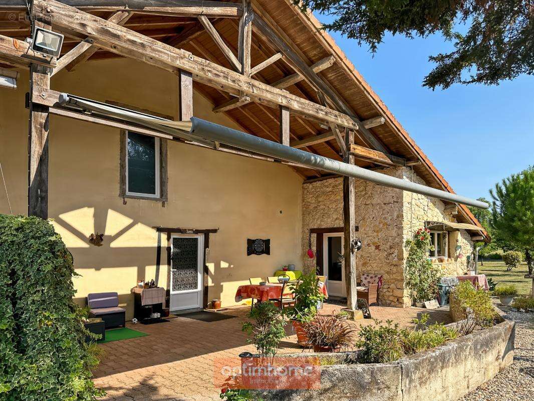 Authentique Landaise en pierres et colombages sur 17 000 M2 de terrain arboré - photo 5