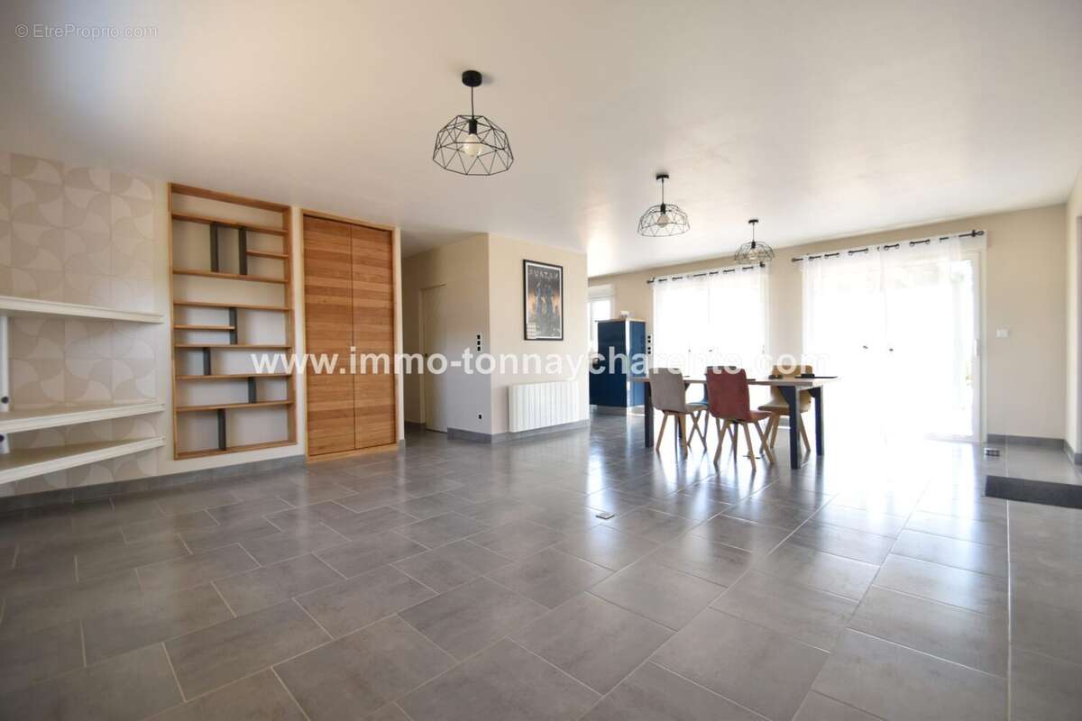 Maison 90 m² à Tonnay-Charente  - photo 3