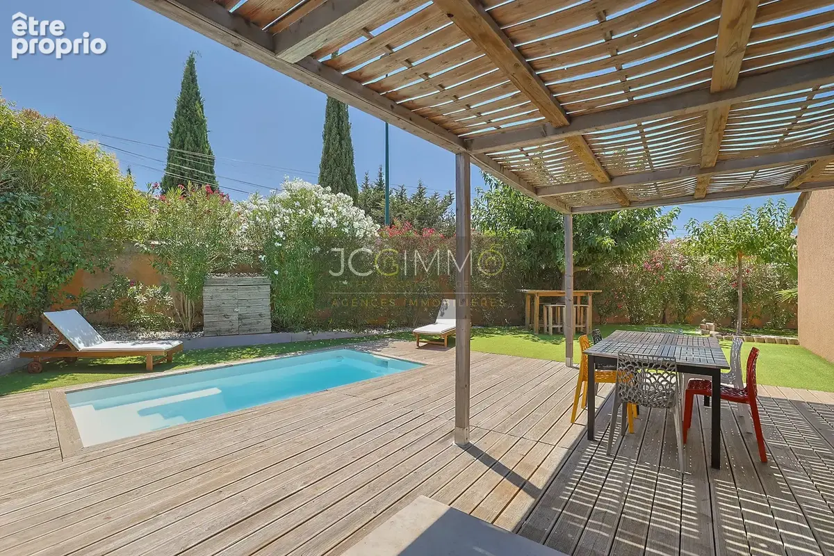 Maison T4 de plain-pied avec piscine et garage - photo 8