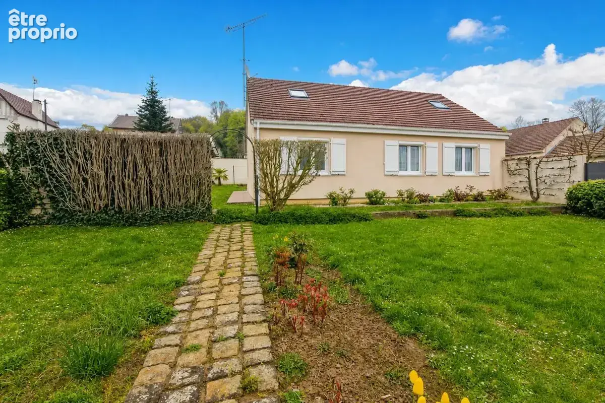 Maison à PRESLES