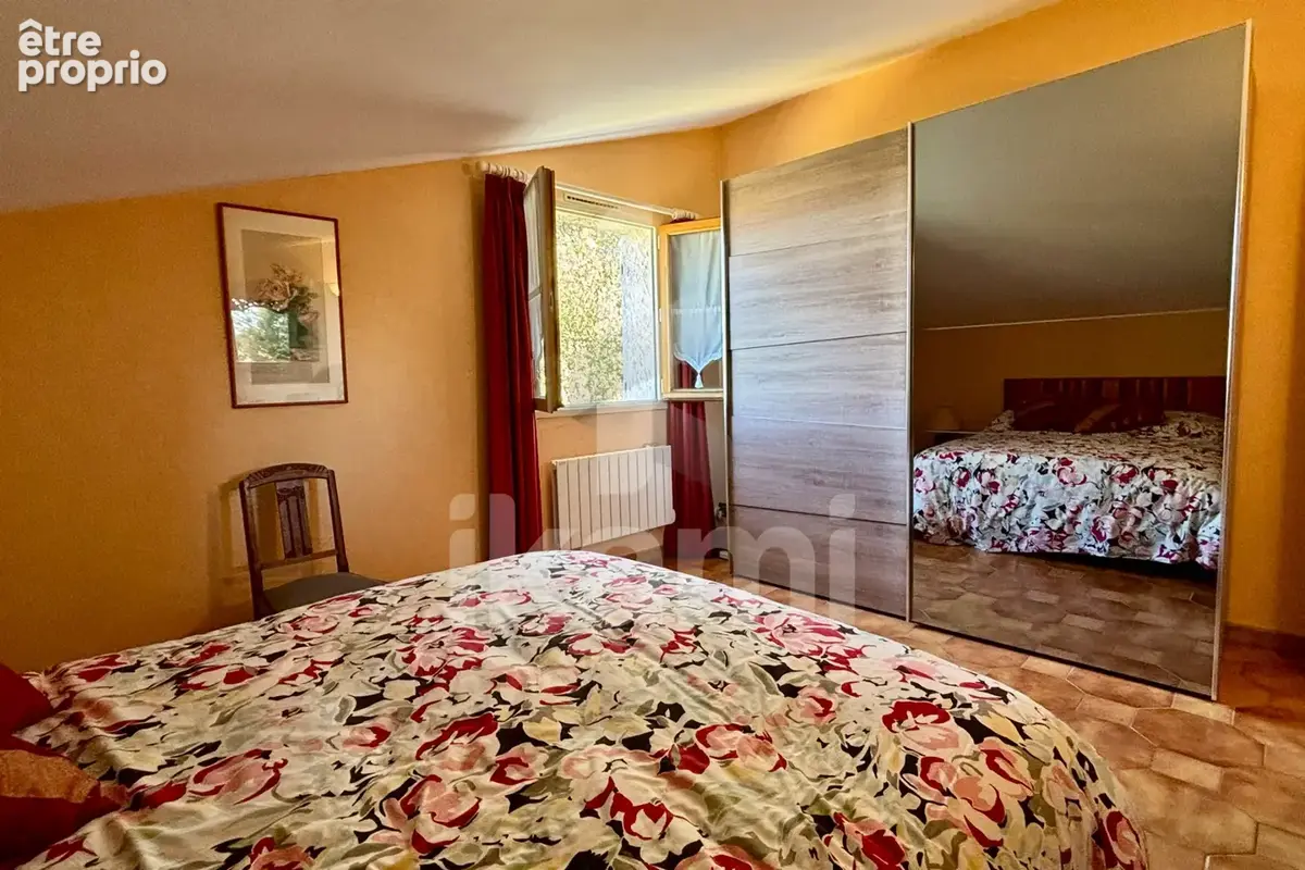 VILLA  182 m2 dont Studio - Piscine - Garage - Jardin Arboré - Quartier Prisé - photo 19
